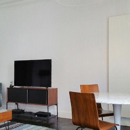 202095 - Charming Apartment For 6 People In The Heart Of Párizs Kültér fotó